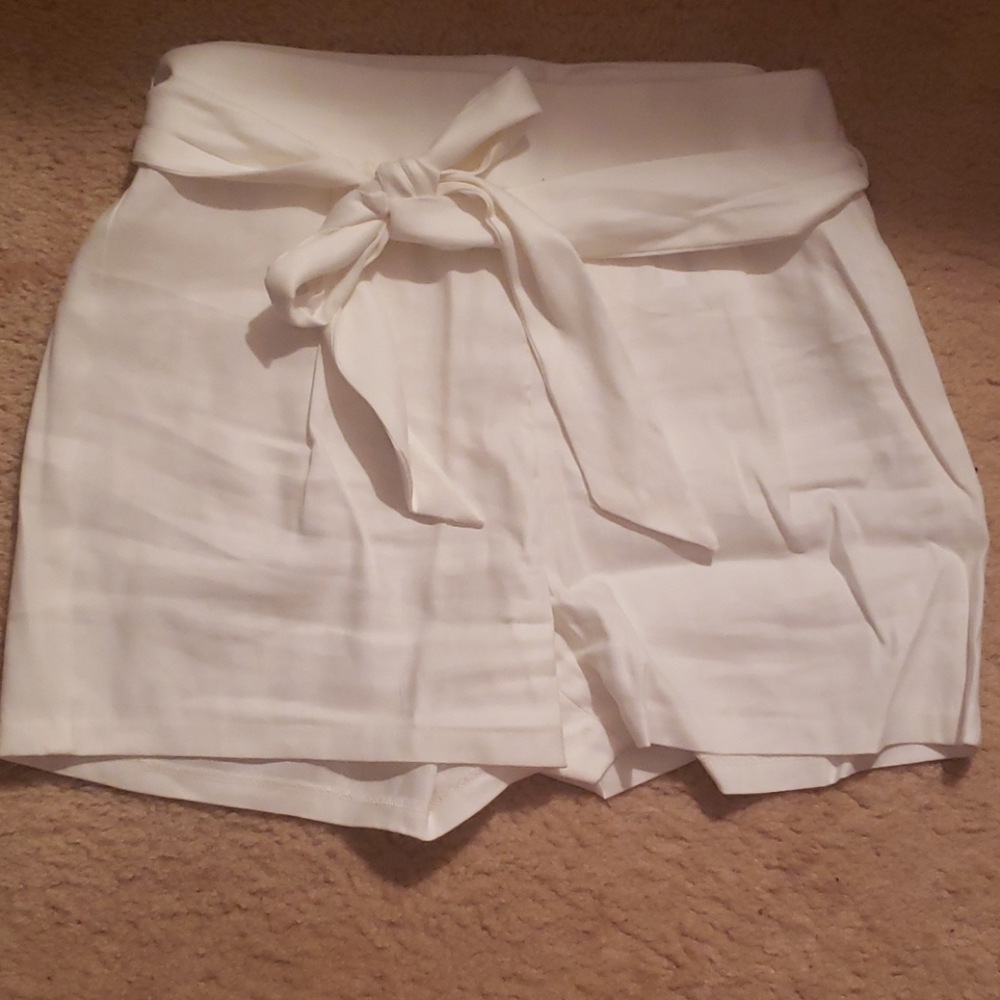 Express midi high rise bow shorts
